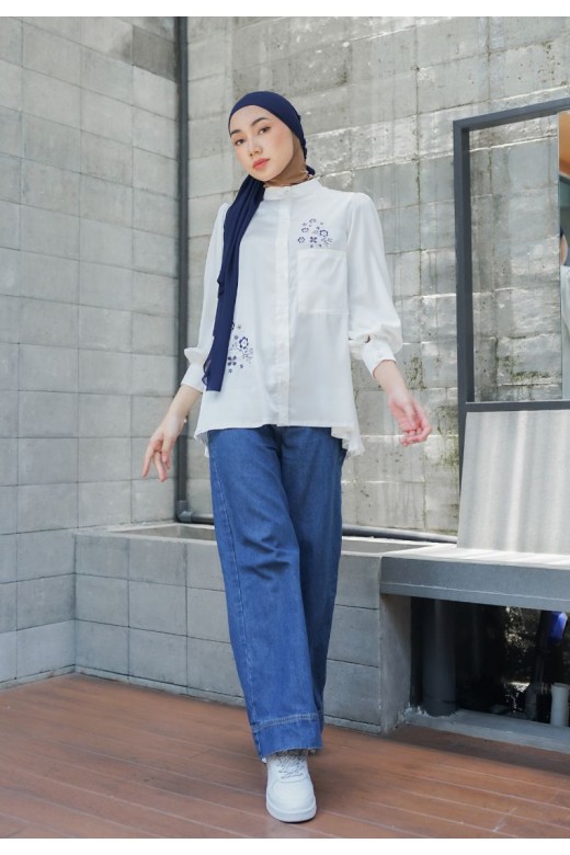 Jasmina Embroidery Blouse White